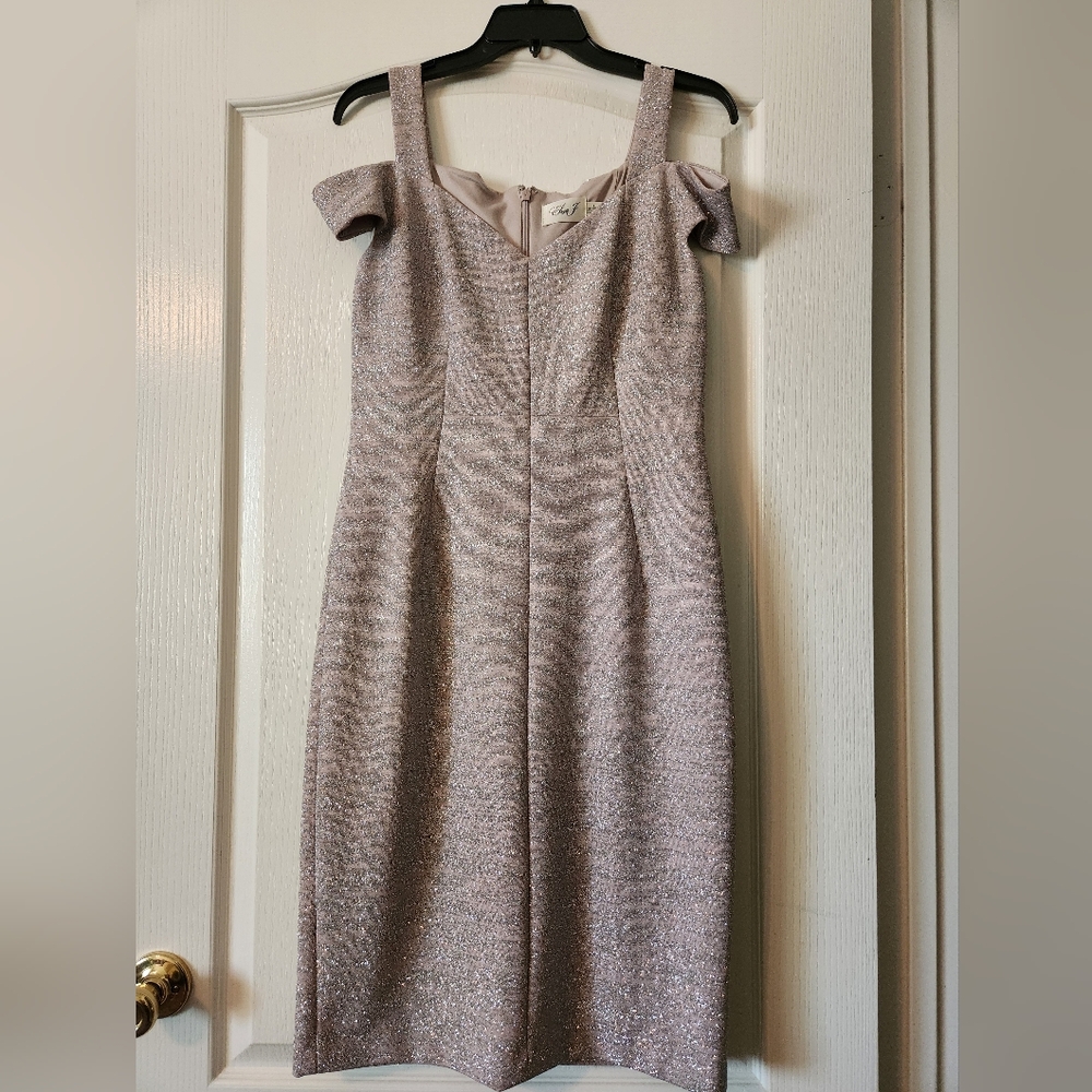 Eliza J Silver Glitter Cold Shoulder Fitted Cocktail Dress Size 8